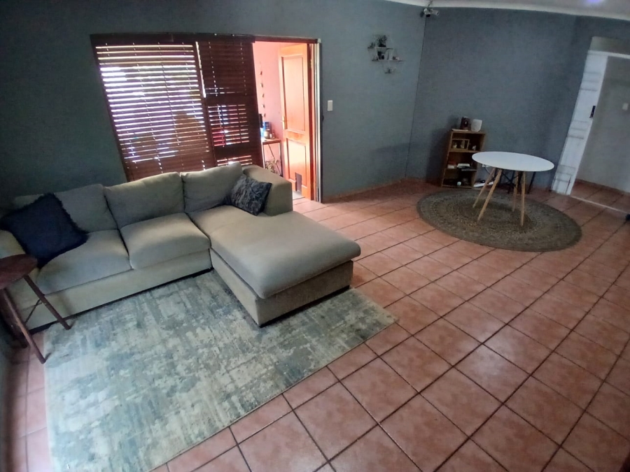 2 Bedroom Property for Sale in Vaalpark Free State